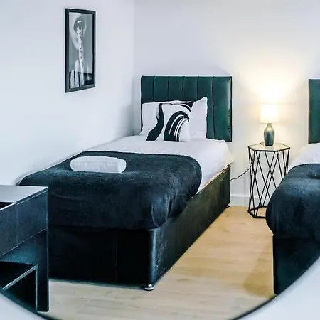 #6 - Vibrant Apartment In City Centre - Sleeps 7 Liverpool Exterior photo