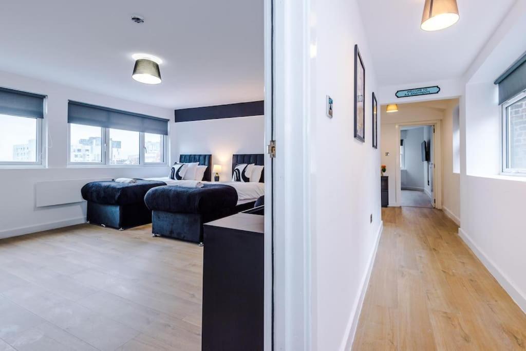 Apartment #6 - Vibrant In Centre - Sleeps 7