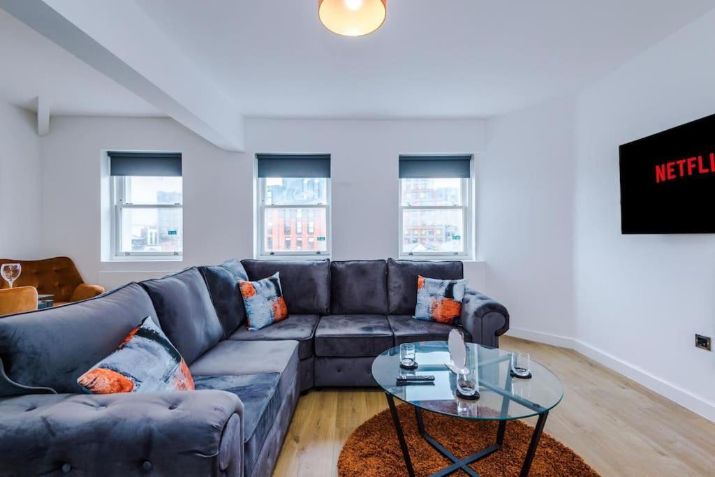 Apartment #6 - Vibrant In Centre - Sleeps 7